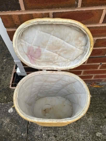 Photo of free Wicker Laundry Basket (Bagillt CH6) #2