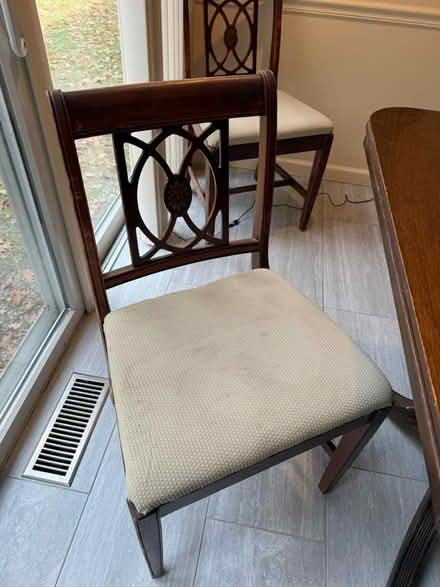 Photo of free 6 dining room chairs (Chelmsford, MA) #3