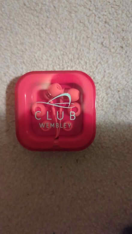 Photo of free Earphones (Bernards Heath AL1) #1