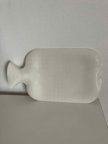 Photo of free Cream Hot Water Bottle (Bilton HG1) #2