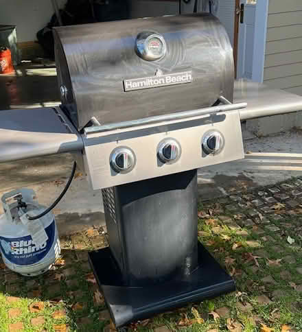 Photo of free Gas Grill, works fine, 63119 (Webster Groves) #1