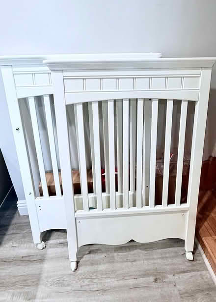 Photo of free White Ragazzi Convertible Crib (Millbrae Highlands) #2