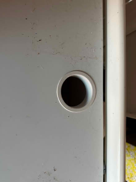 Photo of free IKEA desk (Pollok G53) #3