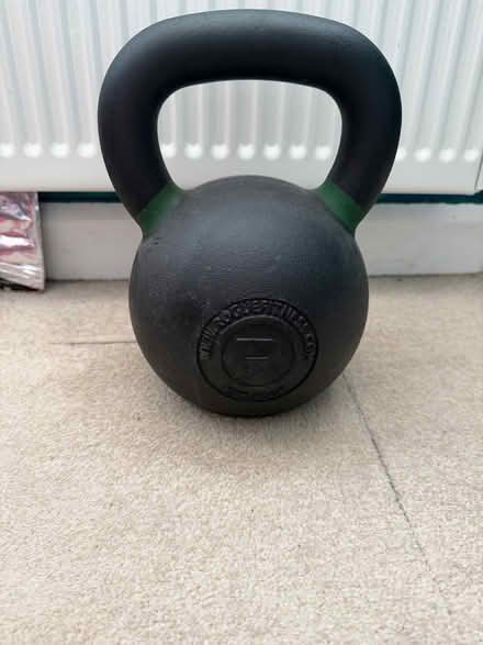 Photo of free 24kg kettle bell (Tolworth KT6) #1