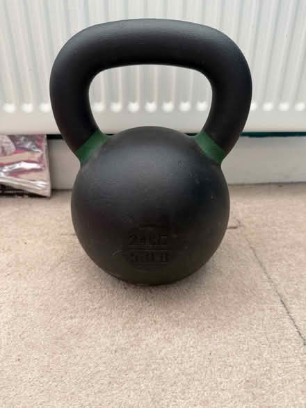 Photo of free 24kg kettle bell (Tolworth KT6) #3