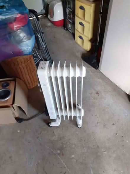 Photo of free Electric heater (Arddleen SY22) #1