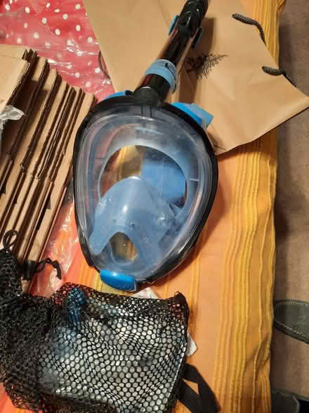 Photo of free Full fack snorkel mask (Potters Bar, EN6) #1