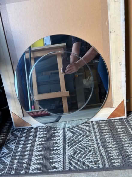 Photo of free Small Round Mirror (Maldon Wick CM9) #1