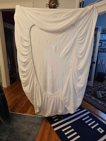 Photo of free Impermeable Mattress Pad Queen (02215) #2