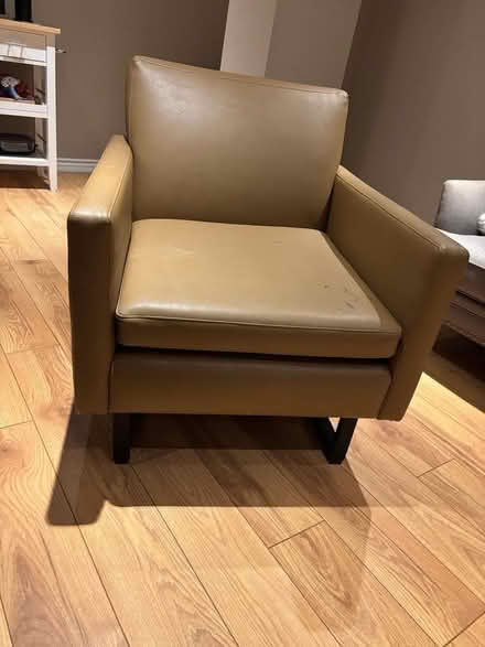 Photo of free Accent Chairs (Stoney Creek) #2