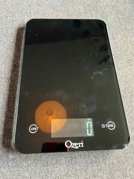 Photo of free Digital kitchen scale (Calcot RG31) #1