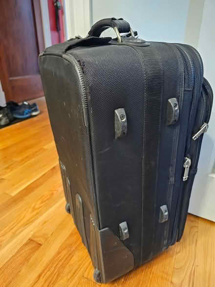Photo of free Roller Luggage bag (02215) #4