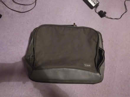 Photo of free Targus laptop bag (BA2) #1