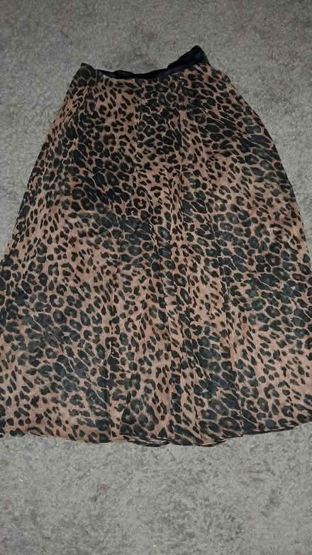 Photo of free Lady's clothing (Holloway road N4) #4