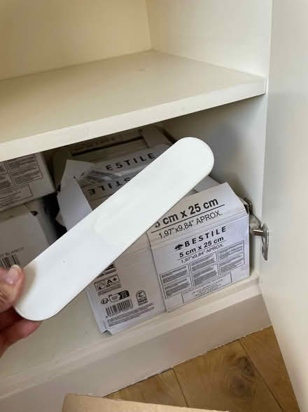 Photo of free Wall tiles: 4 boxes White Gloss Pill Wall Tiles (Earls Court SW5) #2