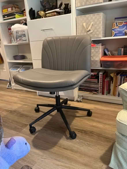 Photo of free Armless desk chair (Essex Road Tinton Falls) #1