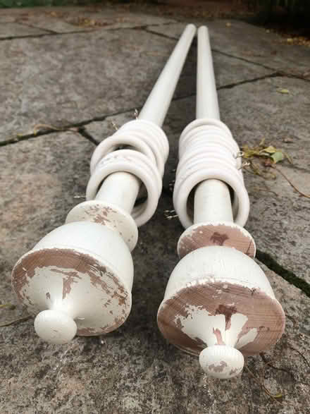 Photo of free Shabby chic Curtain pole and rings (OX4 Iffley) #1