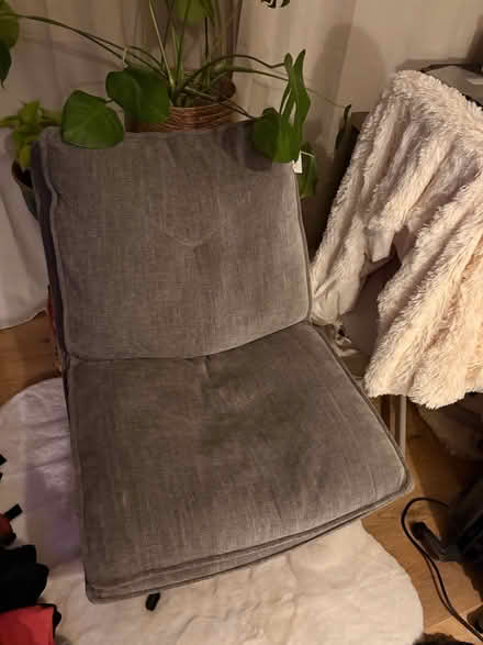 Photo of free Swivel Accent Chair (Tilbury RM18) #2