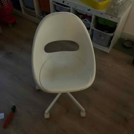 Photo of free IKEA plastic office chair (Allington ME16) #2