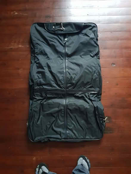 Photo of free Pullman Suit carrier (Townsend AL3) #1