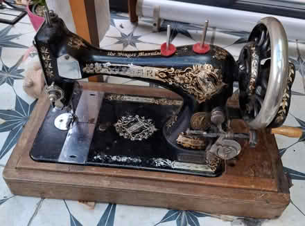 Photo of free 2 Vintage sewing machines (CO4 Colchester) #1
