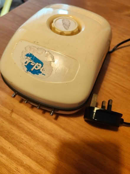 Photo of free 4-line air pump (Vange) #1