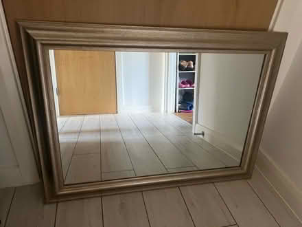 Photo of free Mirror (LE2 Aylestone) #1