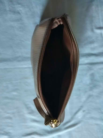 Photo of free Make Up bag (Hereford HR4) #2