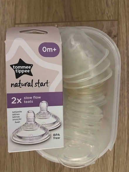 Photo of free Tommee tippee bottle teats and lids (Brixton Hill SW2) #1