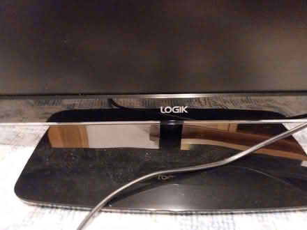 Photo of free Flat screen tv (Surrenden BN1) #2