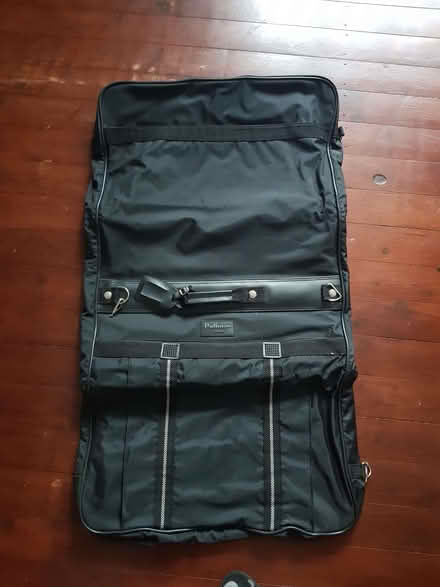 Photo of free Pullman Suit carrier (Townsend AL3) #3