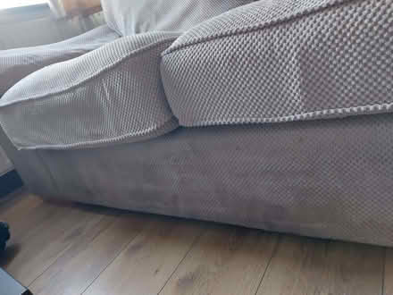 Photo of free Cream Sofa (Ripley DE5) #4