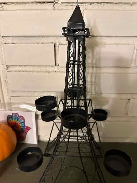 Photo of free Eiffel Tower candle holder (Glasco) #1