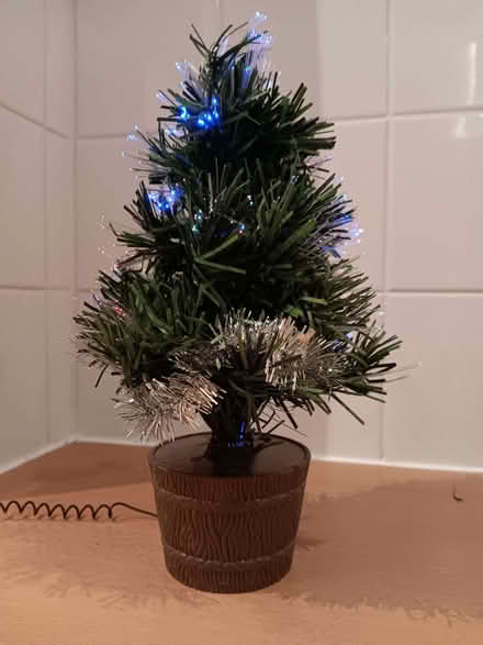 Photo of free USB Christmas Tree 12 inches tall (Winshill DE15) #1
