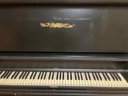 Photo of free Upright piano (Sawmill valley dr Erin mills) #1