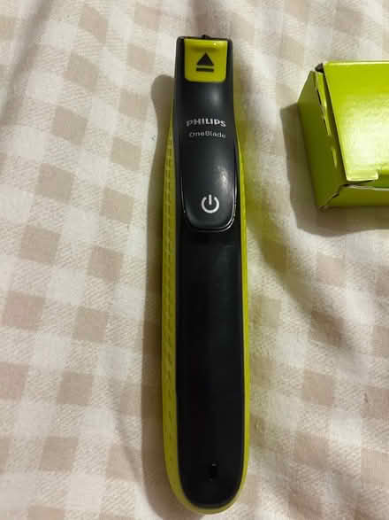 Photo of free Philips one blade, with charger (ware SG12) #4