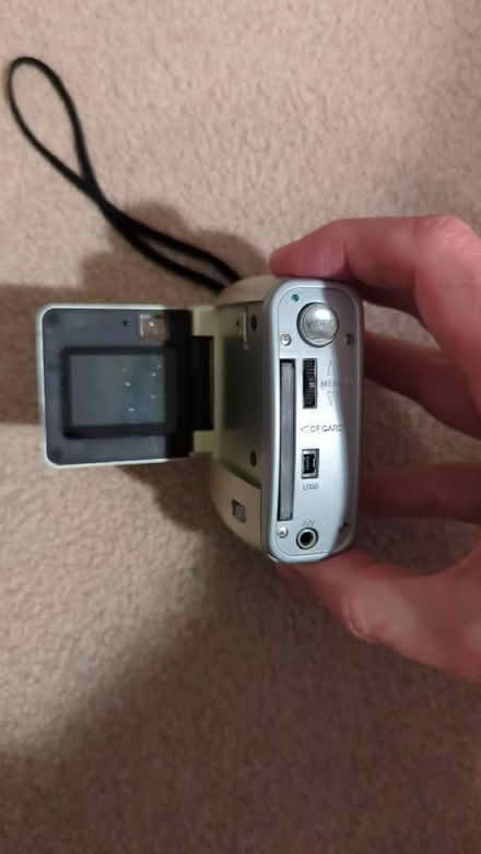 Photo of free Vintage digital camera/camcorder (Bernards Heath AL1) #3