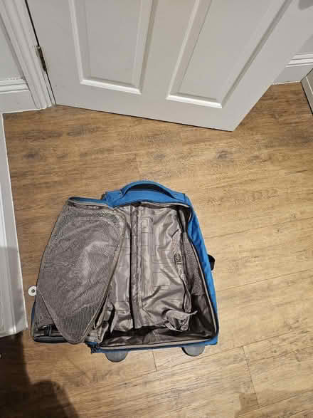 Photo of free suitcase. Not a cabin size (EC1R) #2