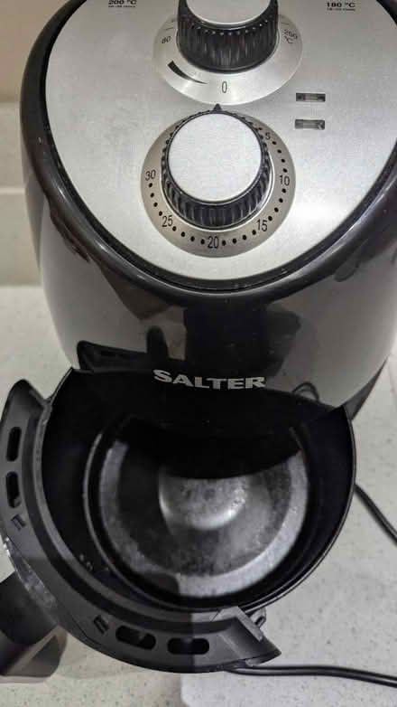 Photo of free Salter small air fryer (W4) #2