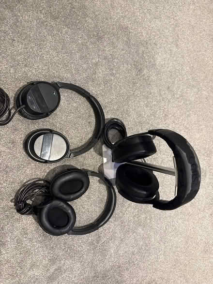 Photo of free 3x headphones 3.5mm (Watford, WD24) #1
