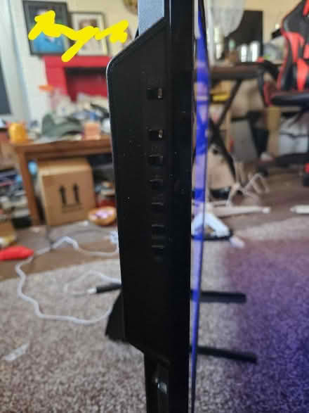 Photo of free Toshiba 32 inch tv (Smiths Estate OX28) #3