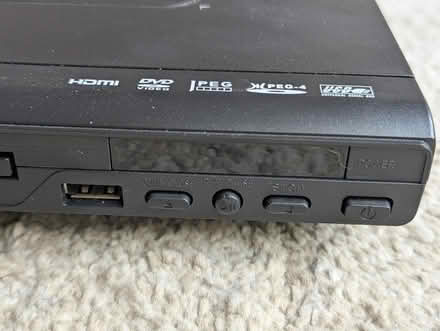 Photo of free DVD player (Hook RG27) #4
