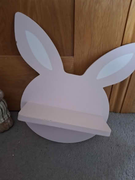 Photo of free Child shelf and ornament (UCD) #2