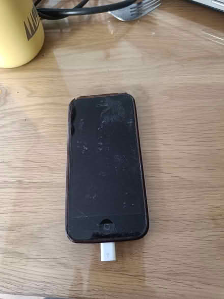 Photo of free iPhone 5 locked (Friern Barnet, N11) #1