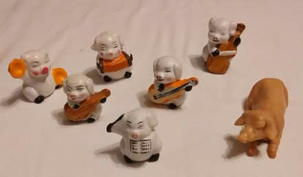 Photo of free Miniature pig ornaments (Hereford HR4) #1