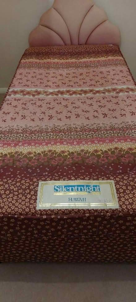 Photo of free 2 single divan beds (Chaulden HP1) #3