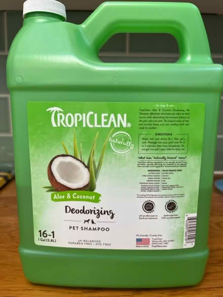 Photo of free Tropiclean pet shampoo concentrate (Tolworth) #1