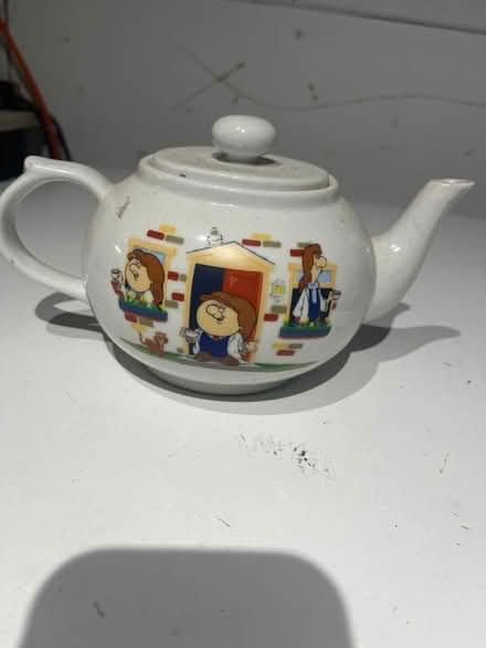 Photo of free Tetley tea pot (Whitby - Kendalwood/Dundas-ish) #1