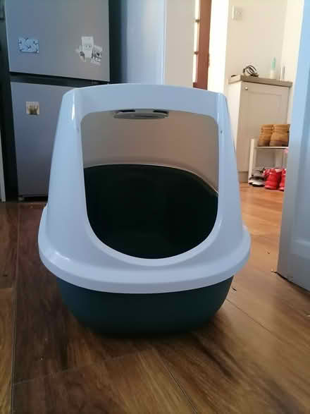 Photo of free Cat litter tray (Bradford on Avon BA15) #3