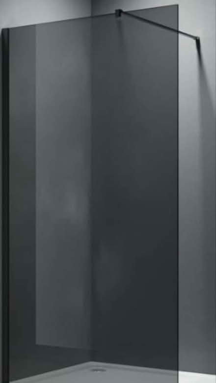 Photo of free black glass shower screen - sidcup (Foots Cray DA14) #2